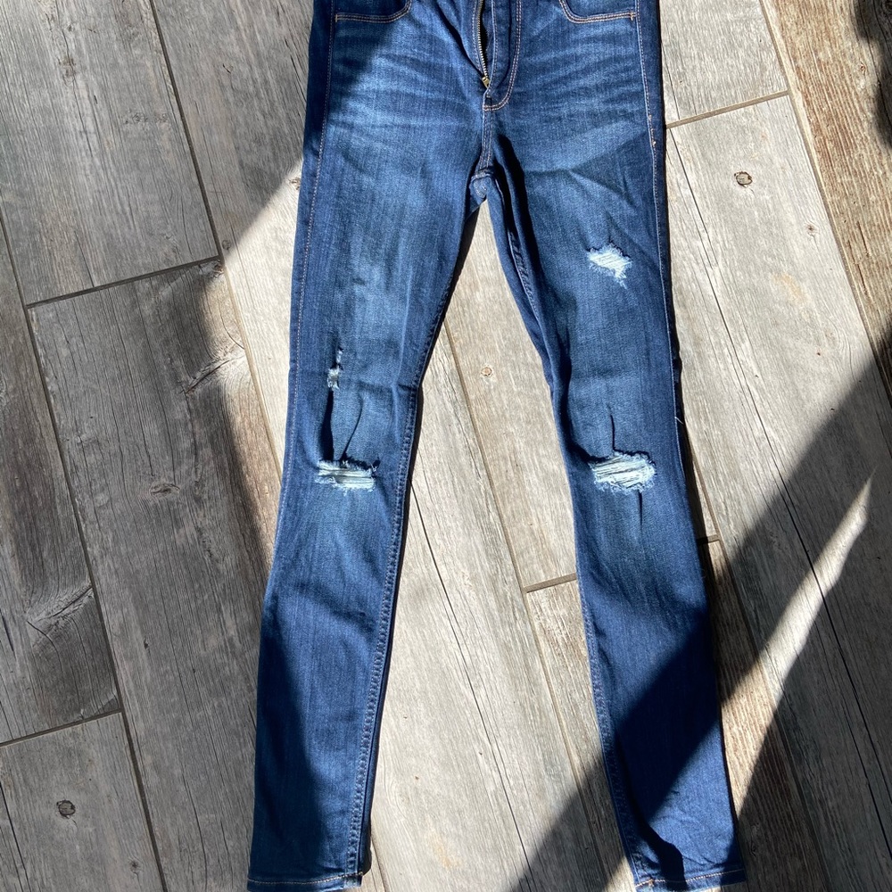hollister ripped jeans